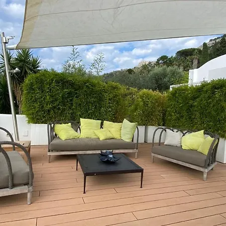 فيلة Giardino Degli Ulivi